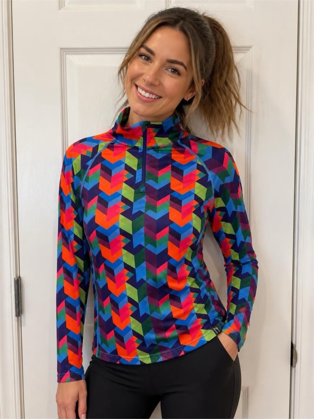 Neve 1/4 Zip Top Base Layer Ski Activewear Running Colorful Geometric Sz Medium